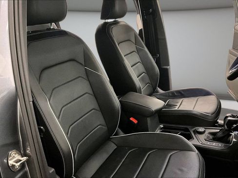 Used 2022 Volkswagen Tiguan SEL R-Line AWD/4WD image 29