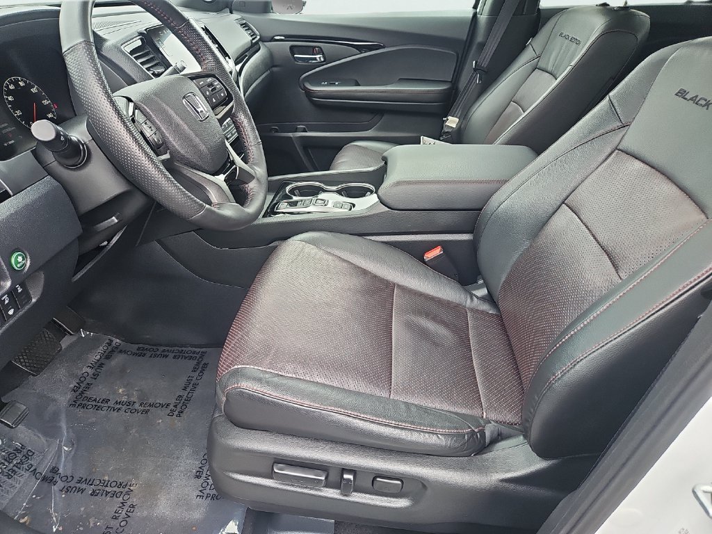 Certified 2024 Honda Ridgeline Black Edition image 30