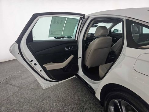 Used 2025 Honda Accord EX-L image 15