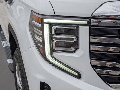 New 2026 GMC Sierra 1500 SLT w/ SLT Premium Plus Package AWD/4WD image 26