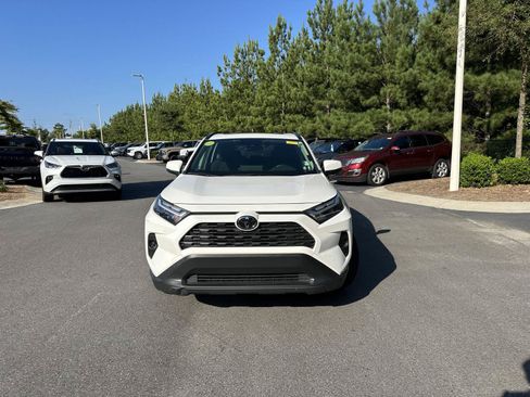 Used 2025 Toyota RAV4 XLE w/ Convenience Package AWD/4WD image 3