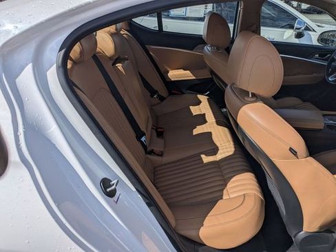 Used 2022 Genesis G70 3.3T image 30