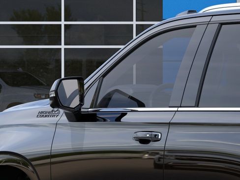 New 2026 Chevrolet Tahoe High Country AWD/4WD image 13