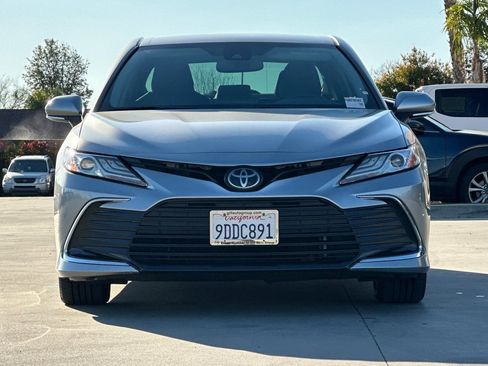 Used 2023 Toyota Camry XLE image 9