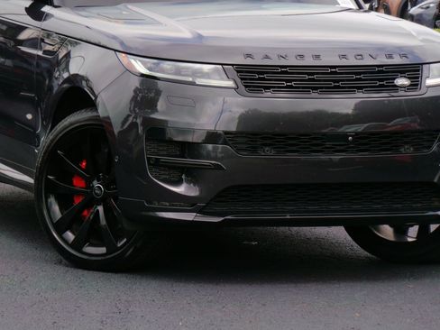 Used 2025 Land Rover Range Rover Sport Dynamic SE AWD/4WD image 18