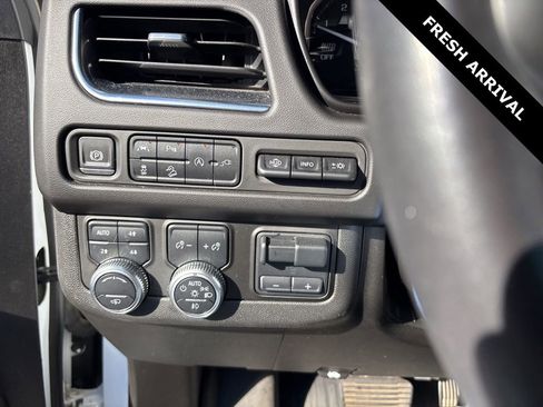 Used 2021 GMC Yukon XL AT4 w/ AT4 Premium Plus Package image 11