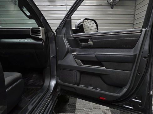 Used 2025 Toyota Tundra SR5 w/ SR5 Convenience Package AWD/4WD image 33