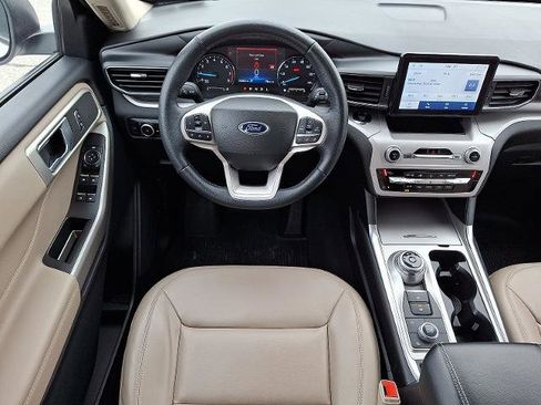 Certified 2023 Ford Explorer XLT w/ Equipment Group 202A image 12