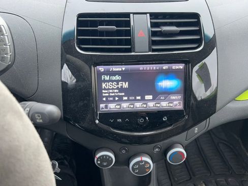 Used 2015 Chevrolet Spark LT image 21