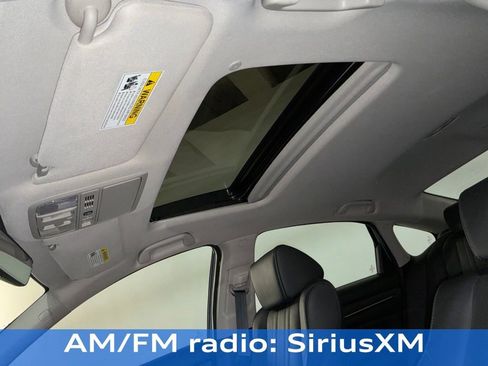 Used 2021 Honda Accord Touring image 4