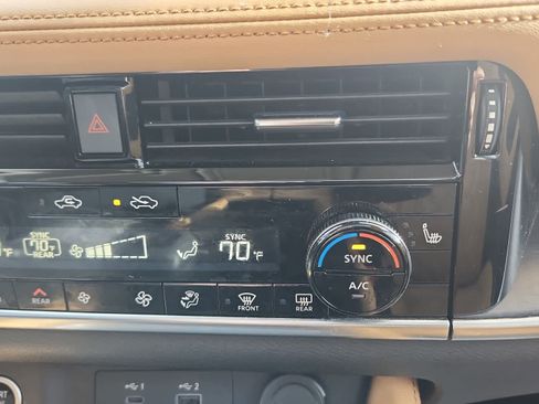 Used 2021 Nissan Rogue Platinum image 30