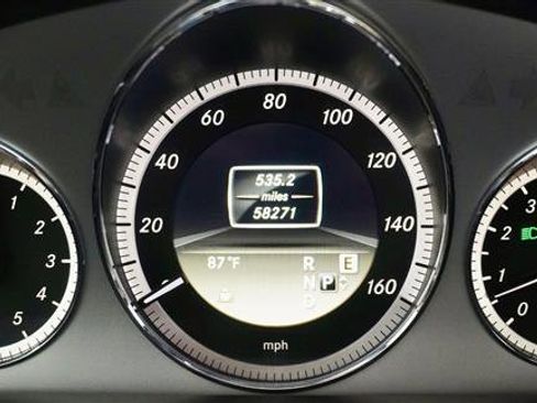 Used 2012 Mercedes-Benz E 350 4MATIC Sedan image 13