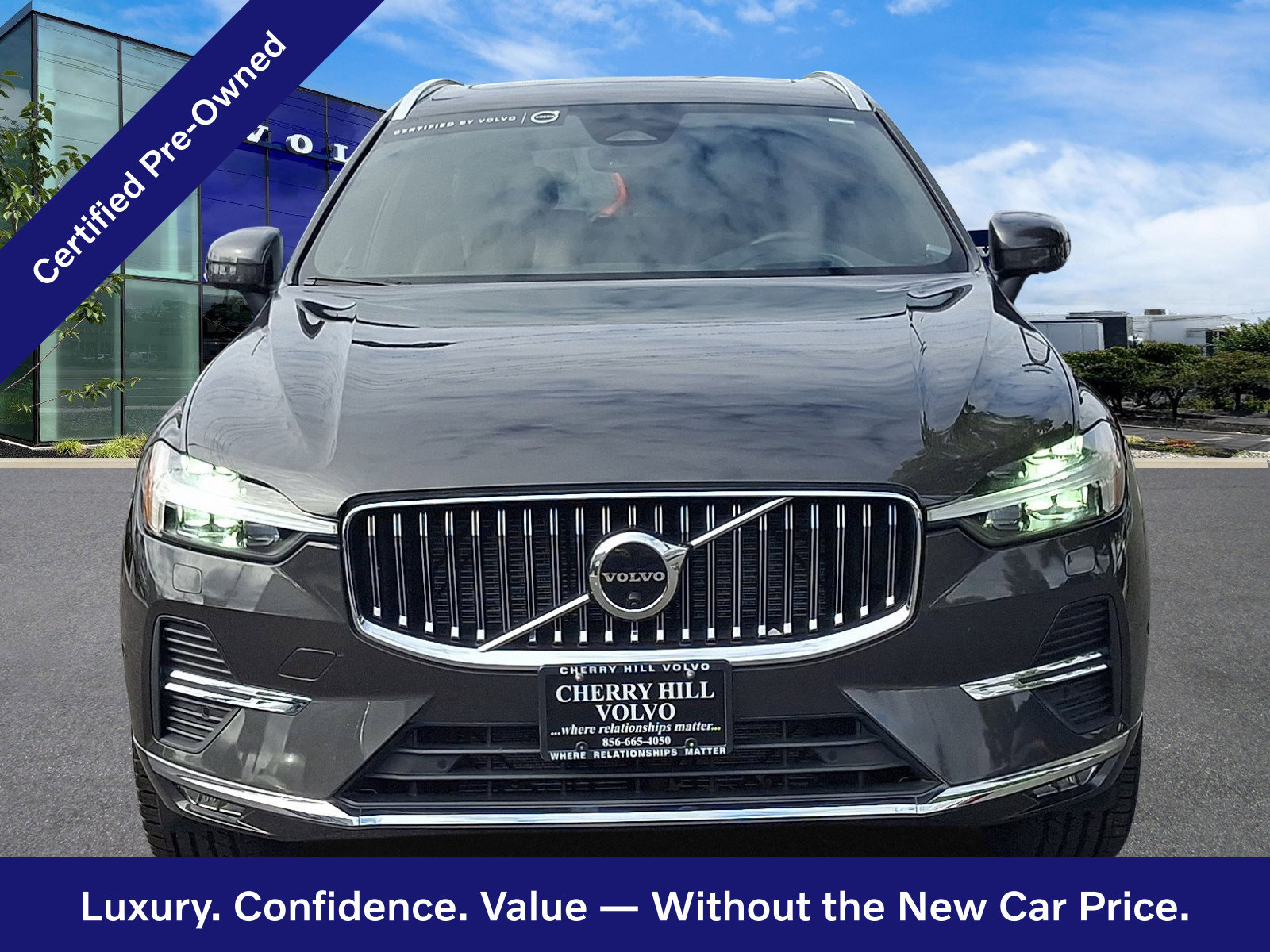 Certified 2023 Volvo XC60 B5 Ultimate w/ Climate Package AWD/4WD image 2