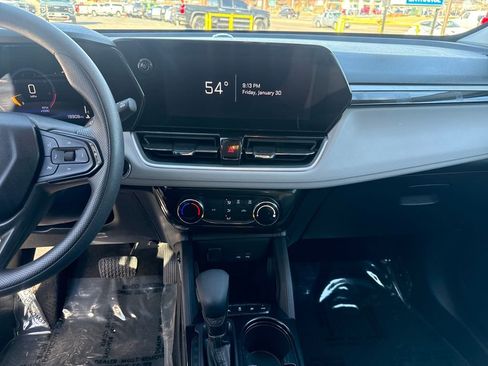 Used 2025 Chevrolet TrailBlazer LT w/ Driver Confidence Package image 17