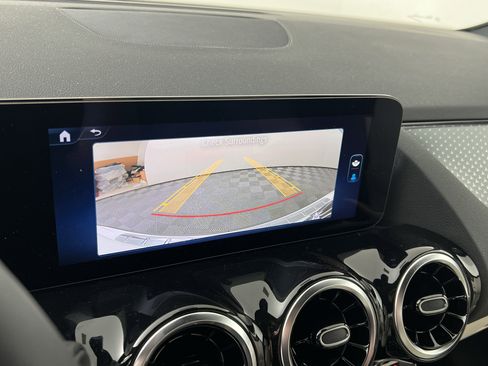 Used 2026 Mercedes-Benz GLA 250 4MATIC image 31