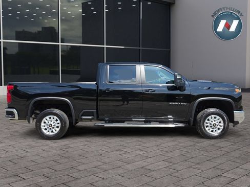 Used 2025 Chevrolet Silverado 2500 LT w/ Convenience Package AWD/4WD image 6