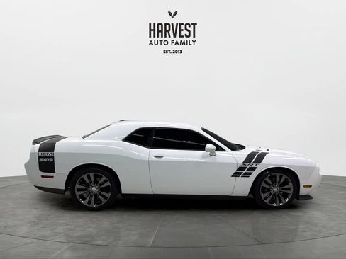 Used 2014 Dodge Challenger SRT8 Core RWD image 8