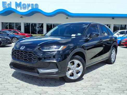 Used 2025 Honda HR-V LX image 1