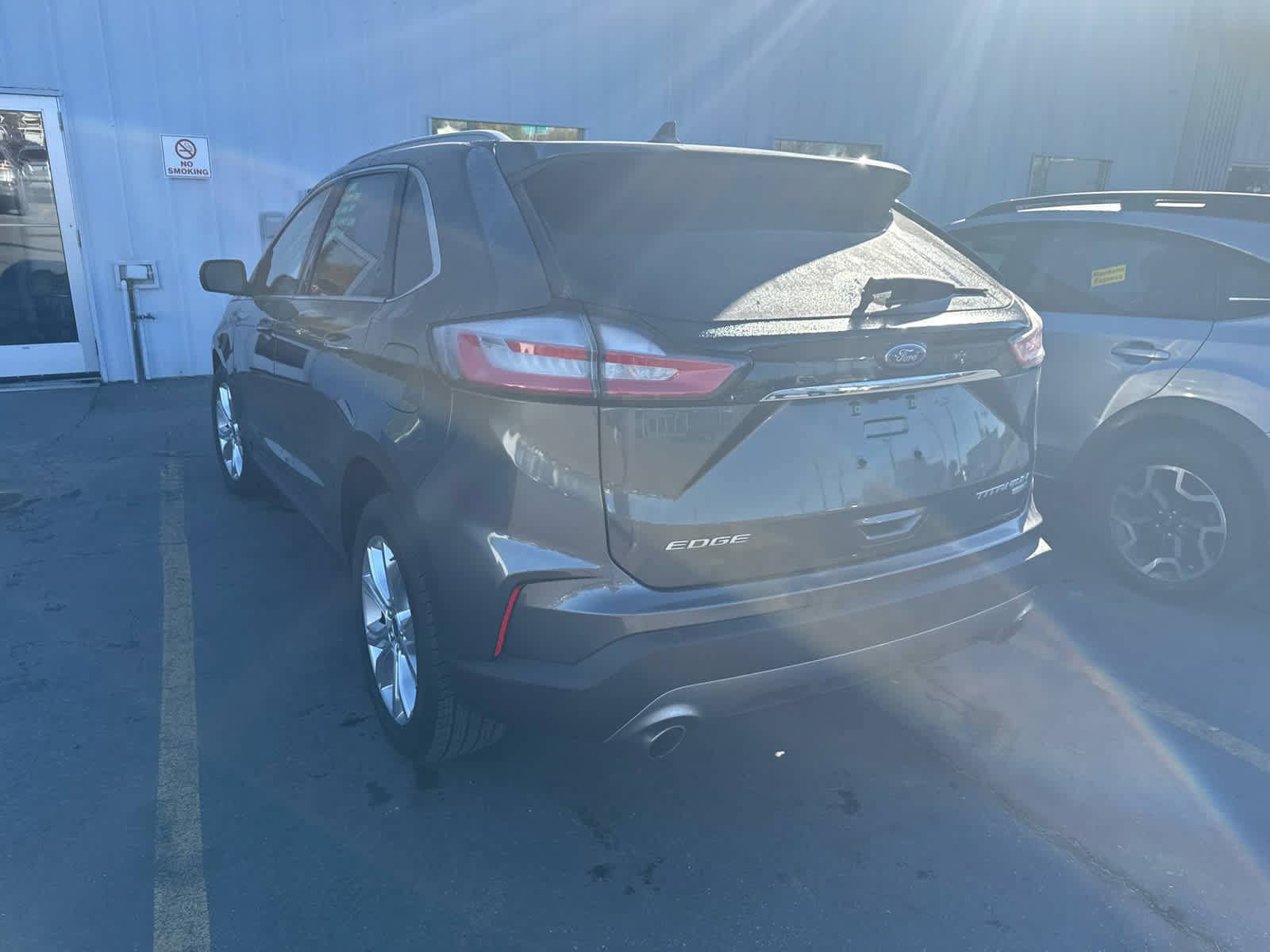 Used 2020 Ford Edge Titanium AWD/4WD image 7