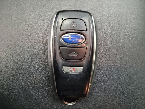 Used 2021 Subaru Ascent Premium w/ Convenience Package AWD/4WD image 32