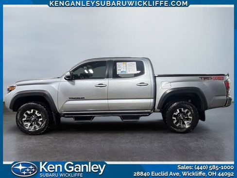 Used 2022 Toyota Tacoma TRD Off-Road AWD/4WD image 2