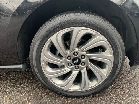 Used 2024 Lincoln Navigator Premiere image 36