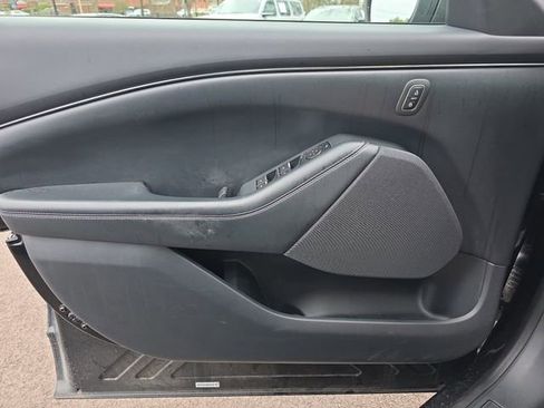 Used 2021 Ford Mustang Mach-E Select image 17