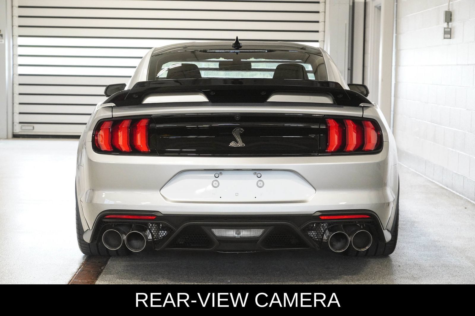 Used 2021 Ford Mustang Shelby GT500 w/ Technology Package RWD image 5