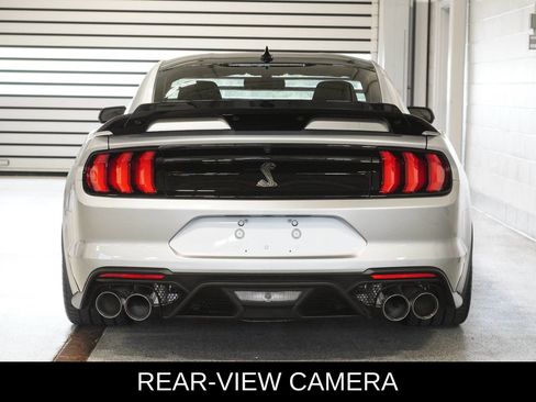 Used 2021 Ford Mustang Shelby GT500 w/ Technology Package RWD image 5