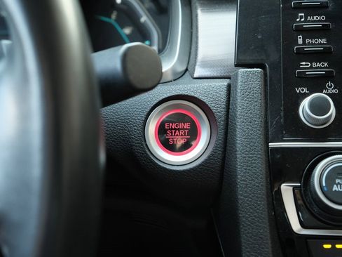 Used 2020 Honda Civic Touring image 16