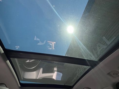 Used 2022 Audi Q5 2.0T Premium w/ Convenience Package image 16