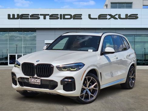 Used 2022 BMW X5 xDrive40i w/ M Sport Package AWD/4WD image 1