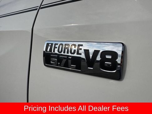 Used 2015 Toyota Tundra SR5 w/ SR5 Upgrade Package AWD/4WD image 9