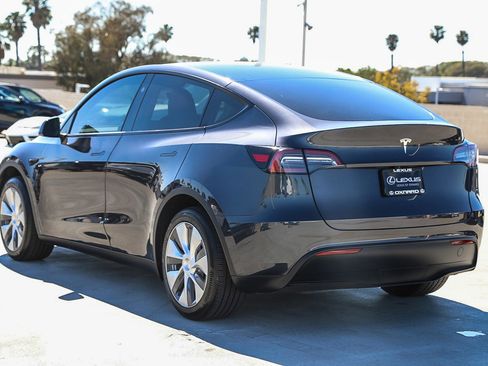 Used 2024 Tesla Model Y Long Range image 5