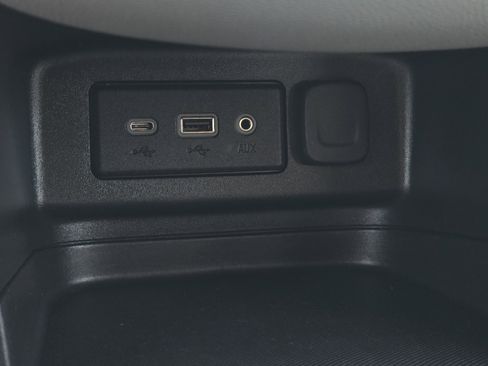 Used 2022 Chevrolet Equinox LS AWD/4WD image 19