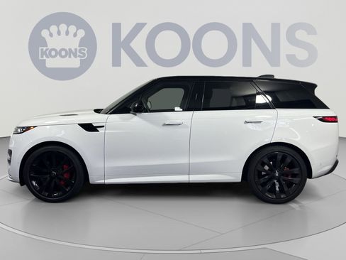 Used 2024 Land Rover Range Rover Sport Dynamic SE AWD/4WD image 2