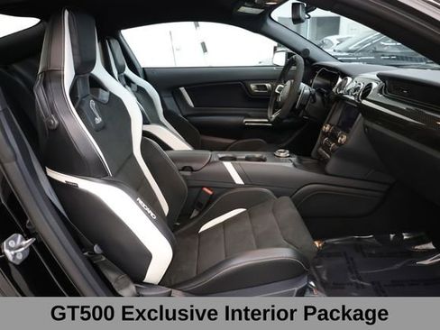 Used 2021 Ford Mustang Shelby GT500 w/ Carbon Fiber Track Pack RWD image 15