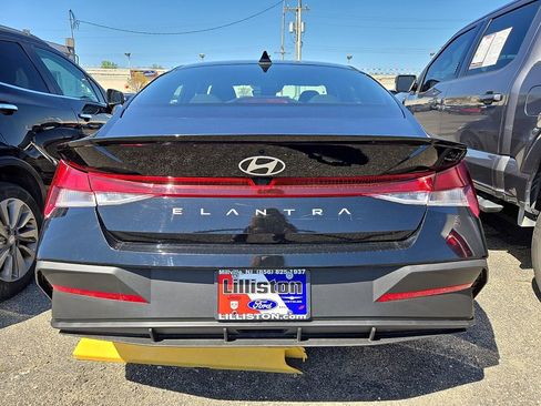 Used 2026 Hyundai Elantra Sport FWD image 5