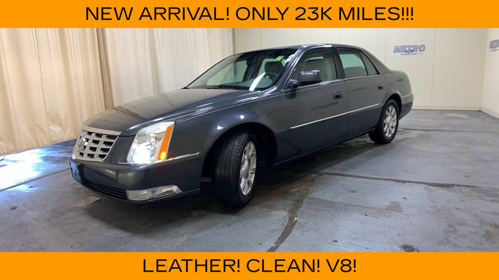 Used 2011 Cadillac DTS FWD image 7