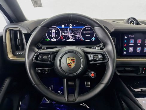 Used 2024 Porsche Cayenne Turbo GT AWD/4WD image 12