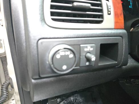 Used 2014 GMC Yukon SLE image 22