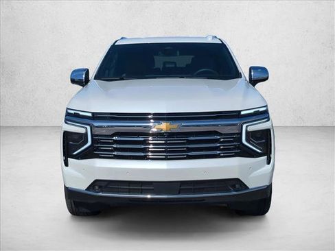 New 2025 Chevrolet Suburban Premier AWD/4WD image 6