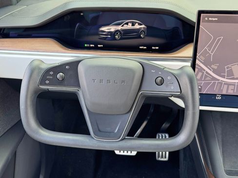 Used 2023 Tesla Model X AWD/4WD image 18