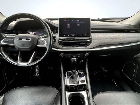 Used 2022 Jeep Compass Latitude image 15