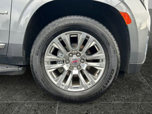 Used 2021 GMC Yukon Denali image 9