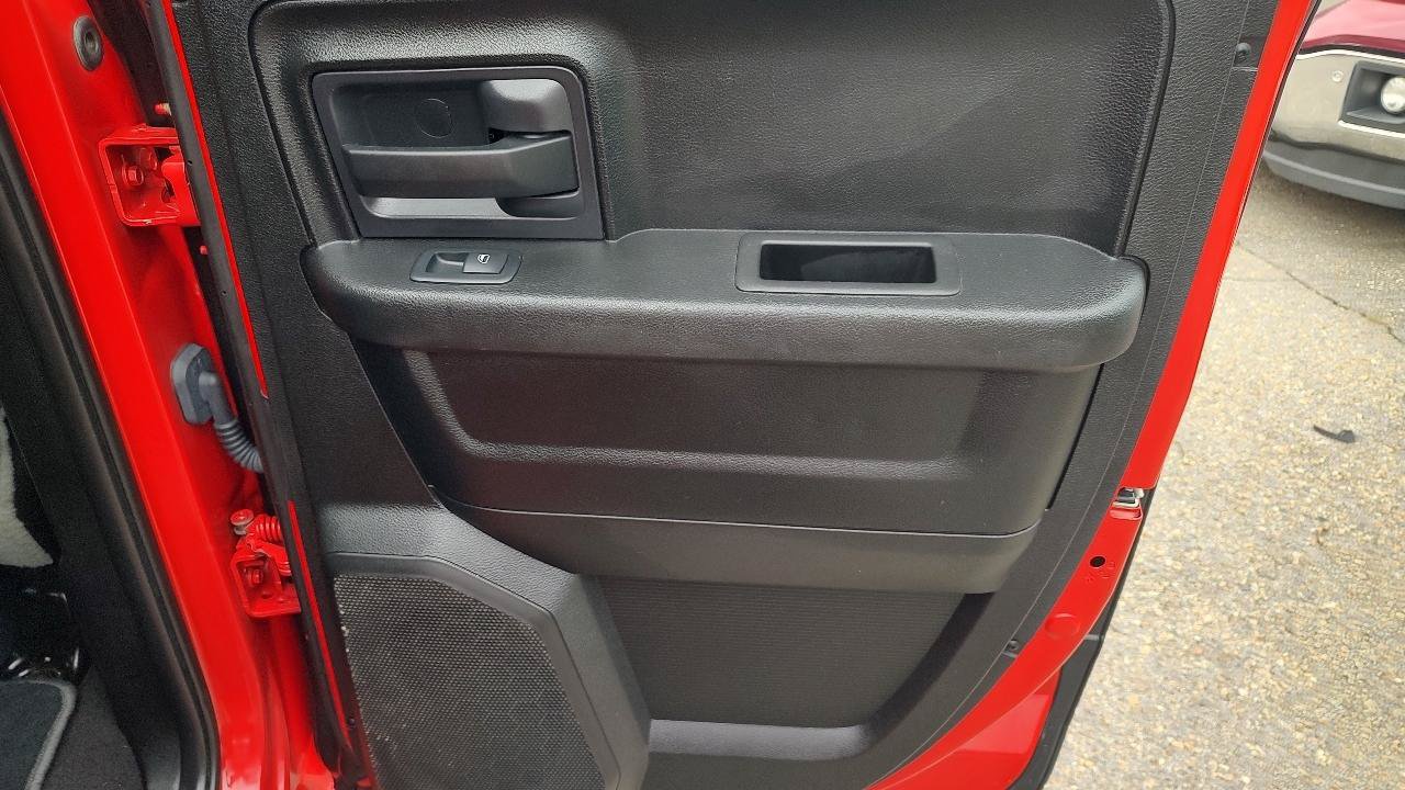Used 2019 RAM 1500 Express w/ Express Value Package AWD/4WD image 19