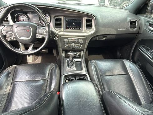Used 2022 Dodge Charger SXT w/ Leather Interior Group RWD image 27