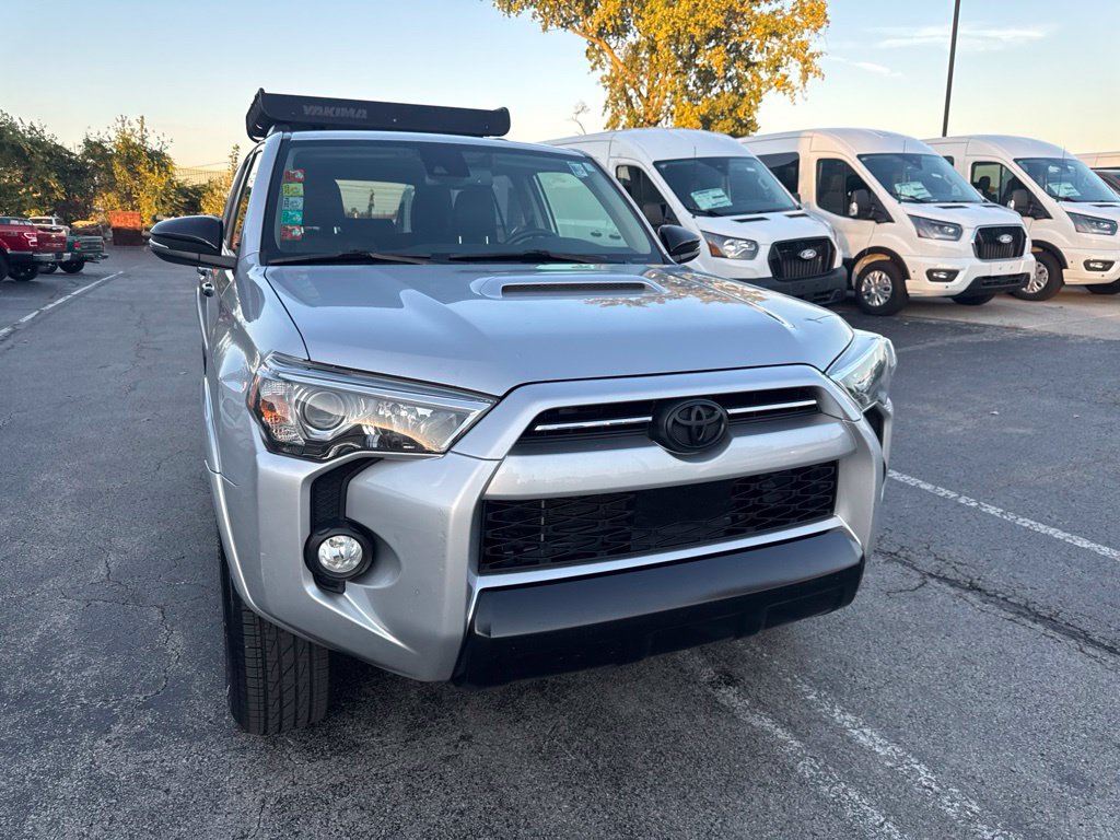 Used 2020 Toyota 4Runner Venture w/ Moonroof Package AWD/4WD image 52