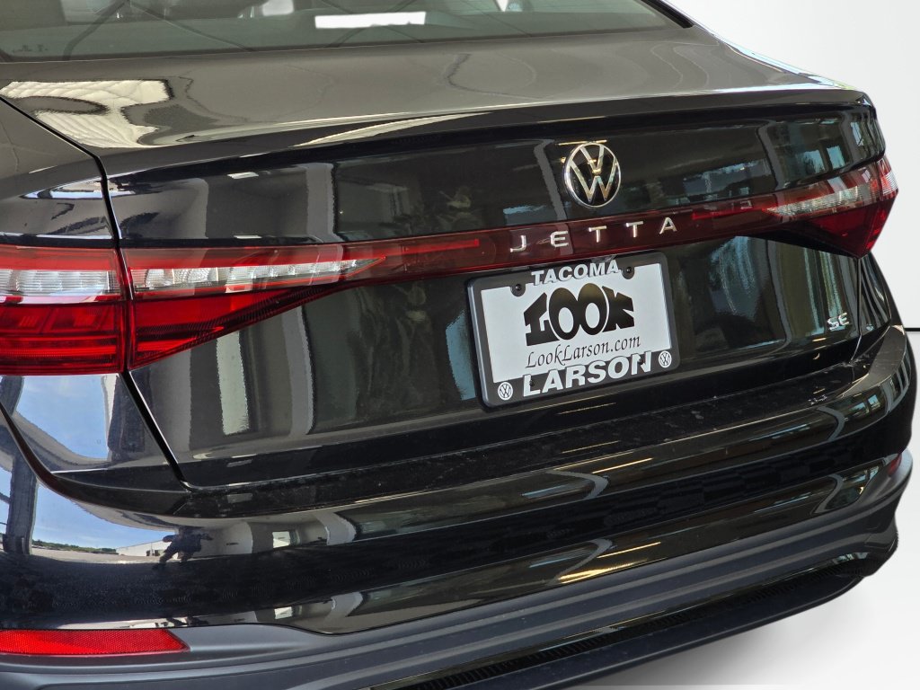 New 2026 Volkswagen Jetta SE FWD image 13