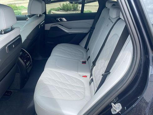 Used 2025 BMW X5 sDrive40i w/ M Sport Package RWD image 6